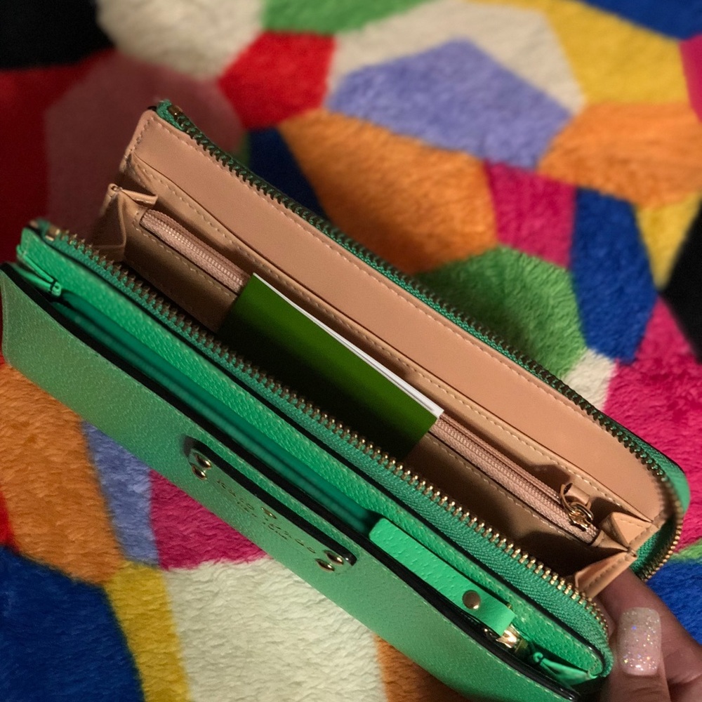 Kate spade wristlet